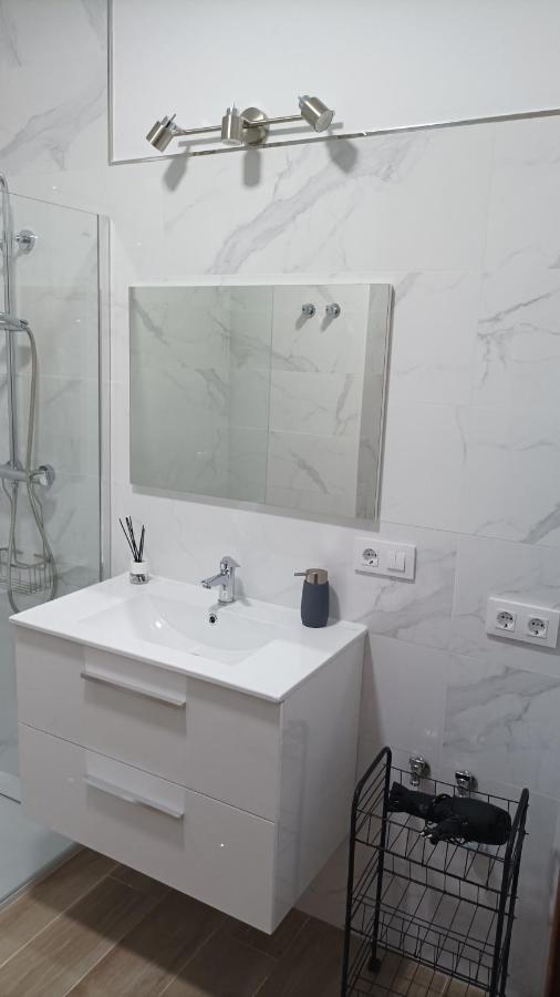 Estudio Reina Y Pastora El Rocio Apartment Екстериор снимка